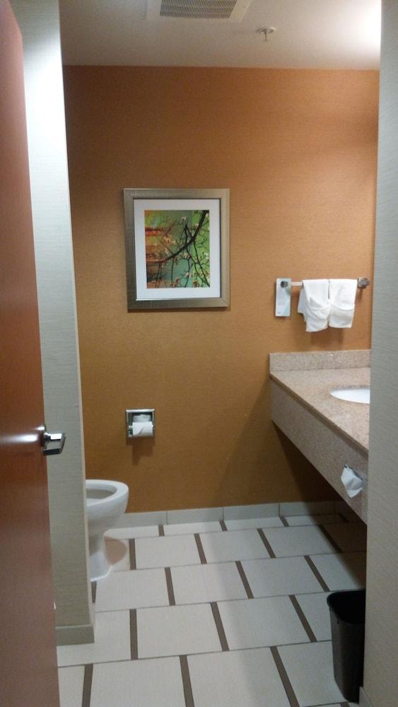 Fairfield Inn And Suites By Marriott טיפטון מראה חיצוני תמונה