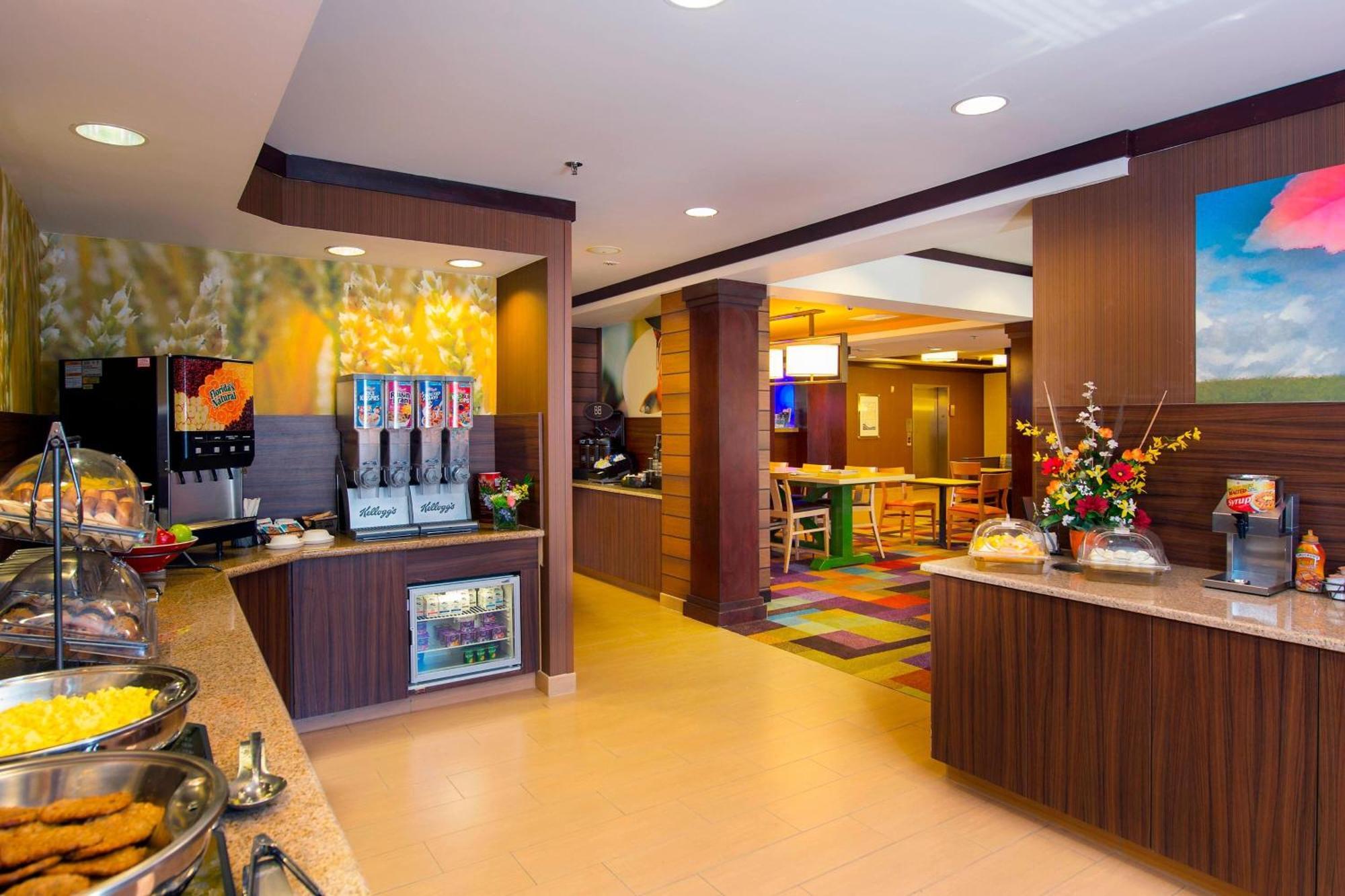 Fairfield Inn And Suites By Marriott טיפטון מראה חיצוני תמונה