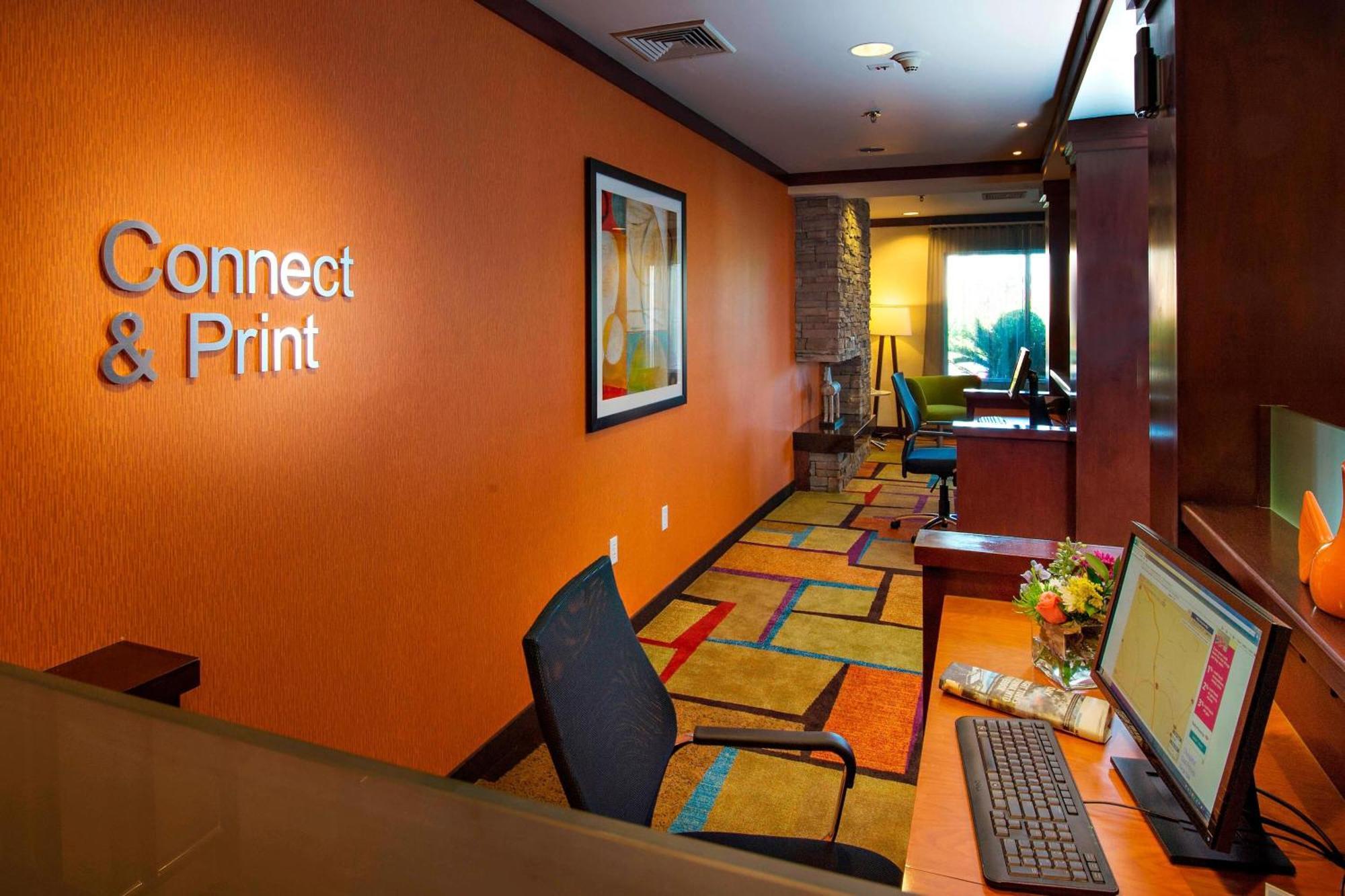 Fairfield Inn And Suites By Marriott טיפטון מראה חיצוני תמונה