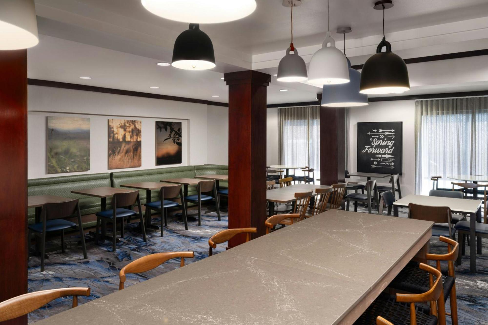 Fairfield Inn And Suites By Marriott טיפטון מראה חיצוני תמונה