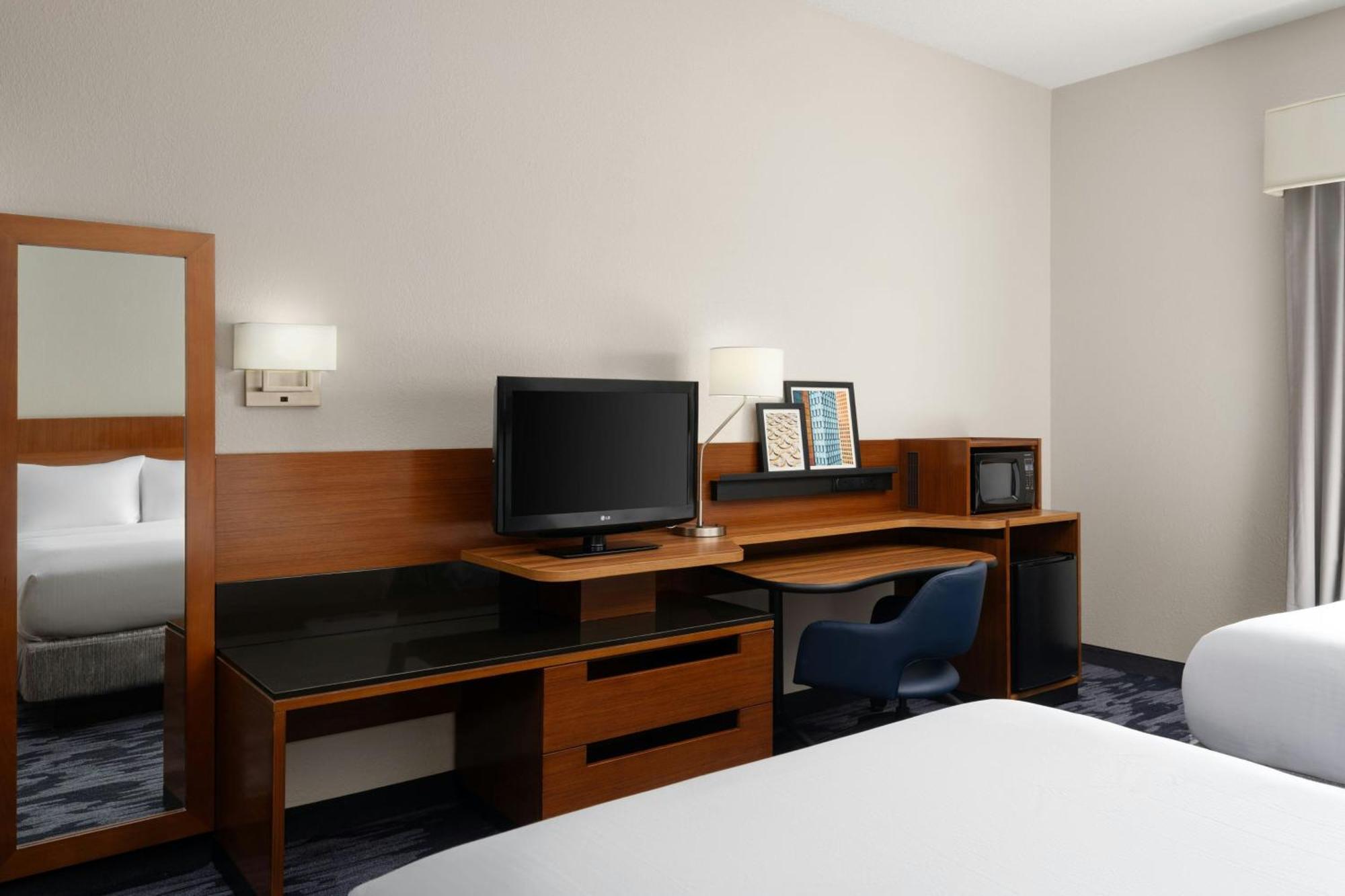 Fairfield Inn And Suites By Marriott טיפטון מראה חיצוני תמונה