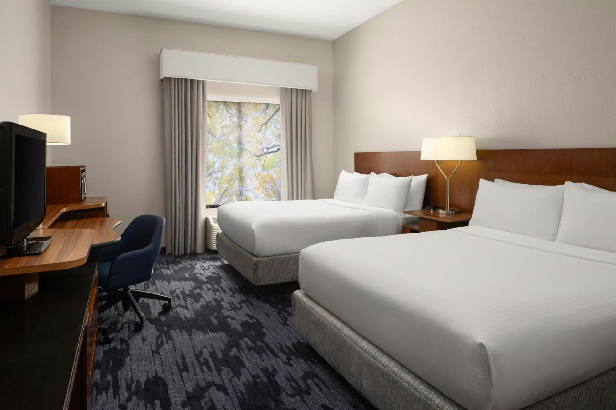 Fairfield Inn And Suites By Marriott טיפטון מראה חיצוני תמונה
