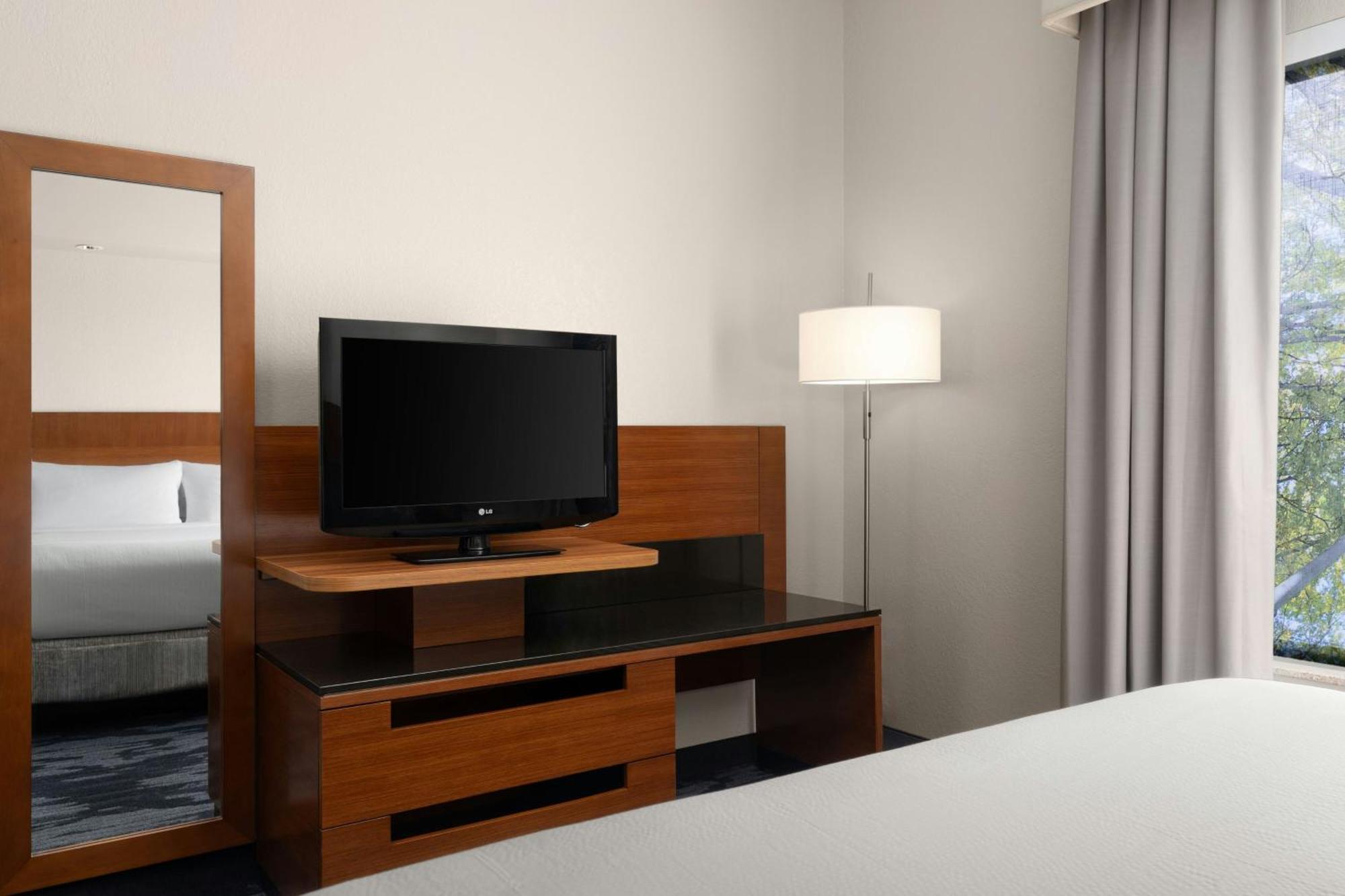 Fairfield Inn And Suites By Marriott טיפטון מראה חיצוני תמונה