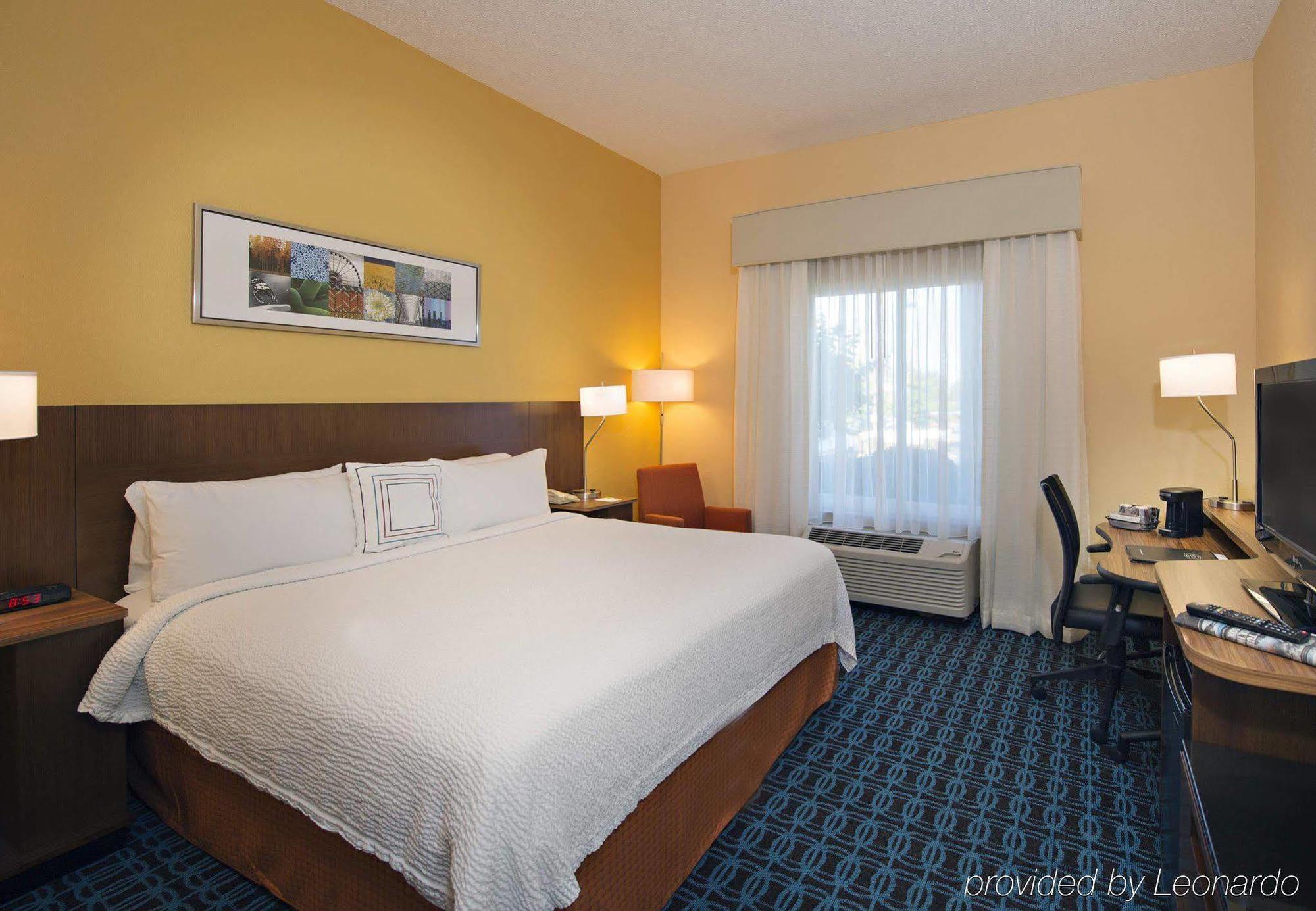 Fairfield Inn And Suites By Marriott טיפטון מראה חיצוני תמונה