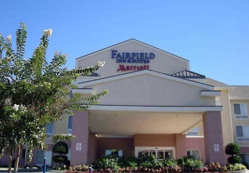 Fairfield Inn And Suites By Marriott טיפטון מראה חיצוני תמונה